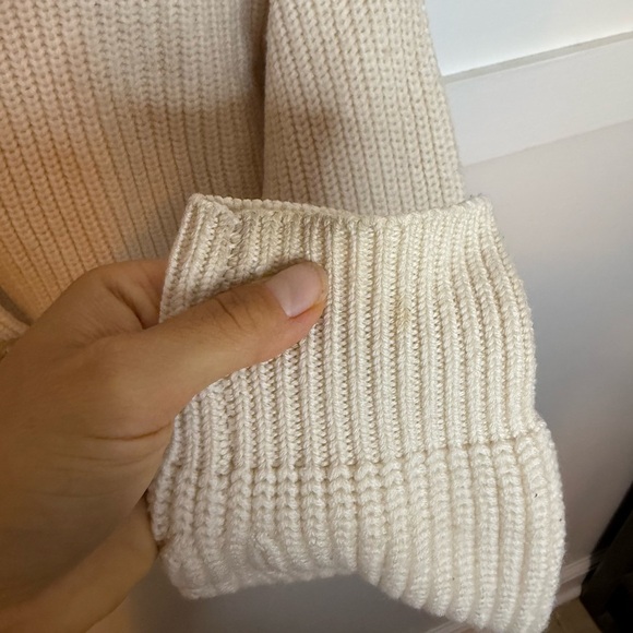 Wilfred Chunky Cream Button Front Merino Wool Boxy Cardigan - Picture 6 of 7